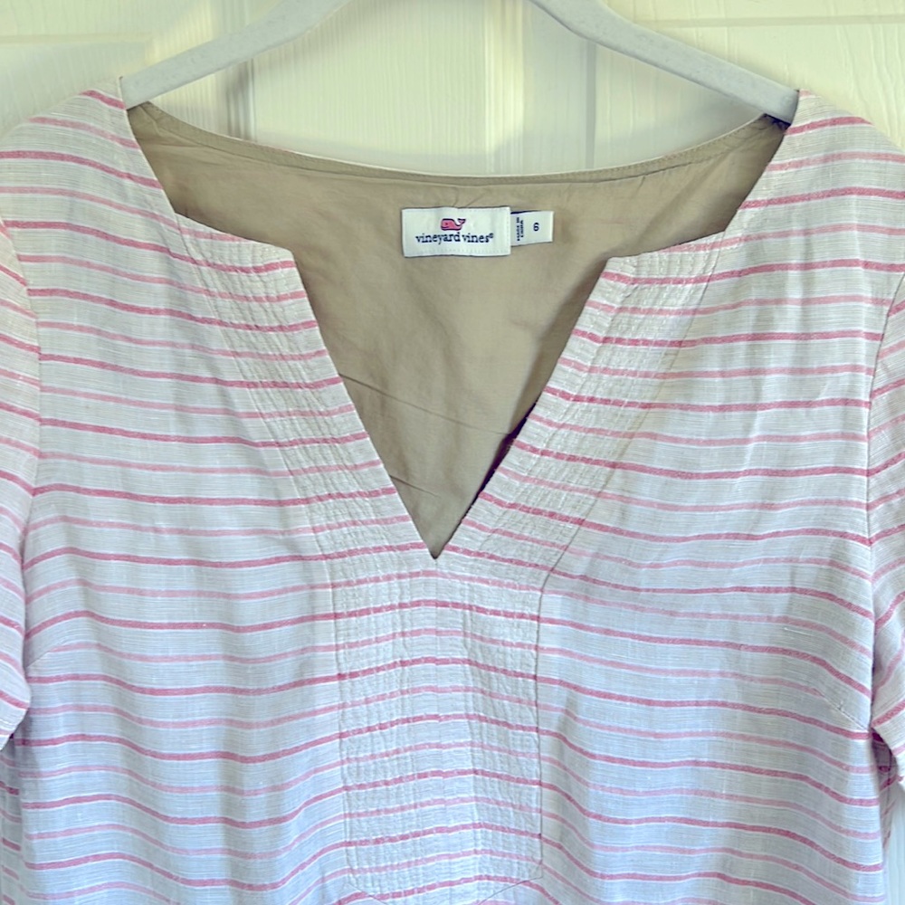 Vineyard Vines linen shift dress in pink and beige strips.  Size 6.
